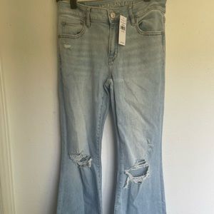 NWT American Eagle flared jeans